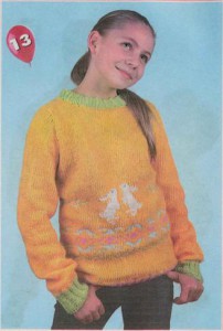 пуловер с зайчиками